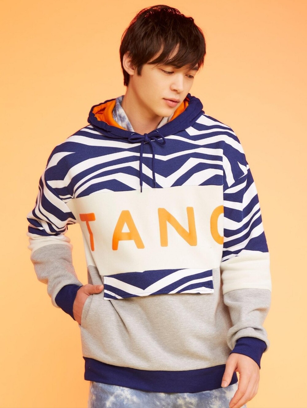 Her Universe Star Wars Ahsoka Tano Lekku Oversized Hoodie